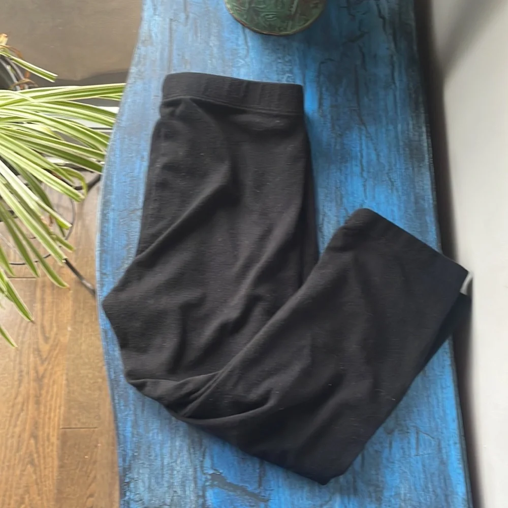 Cat and jack black legging capris
